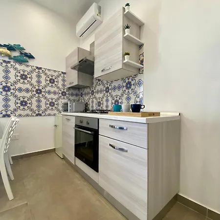 Vesuvio Rainbow Fly Napoli